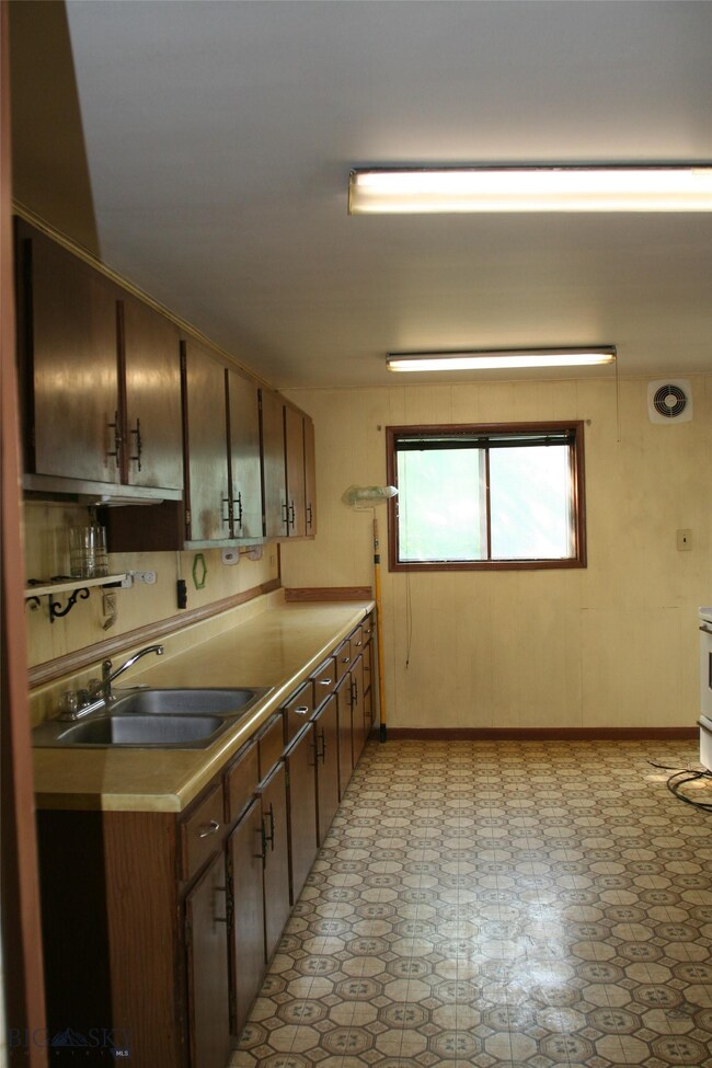Large Kitchen