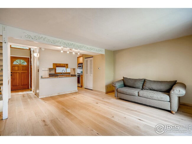 1385 Bear Mountain Dr unit B, Boulder, CO 80305 - photo 5