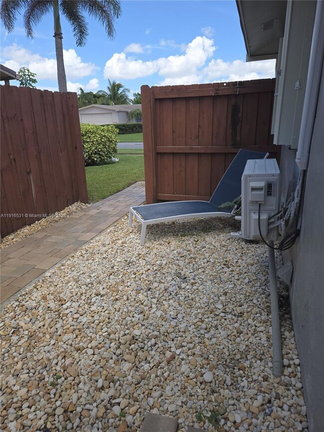 11030 NW 18th St unit 1, Pembroke Pines, FL 33026 - photo 2