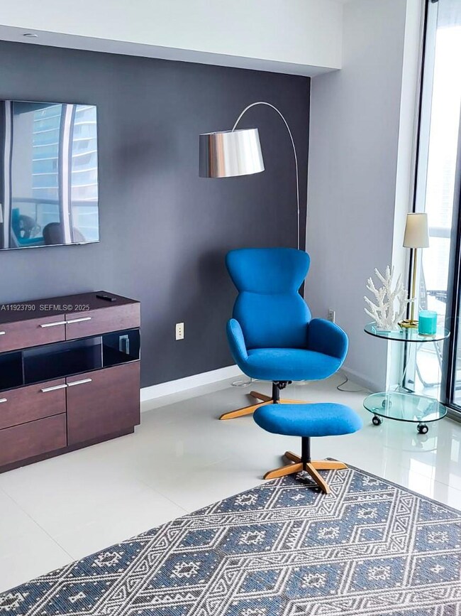 Icon Brickell Tower 1 unit 3804, Miami, FL 33131 - photo 6