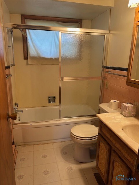 Bathroom Upstairs