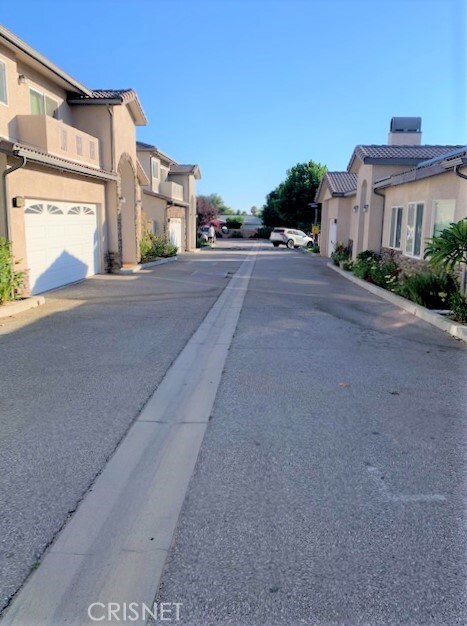 14669 Oak Rd, Sylmar, CA 91342 - photo 4