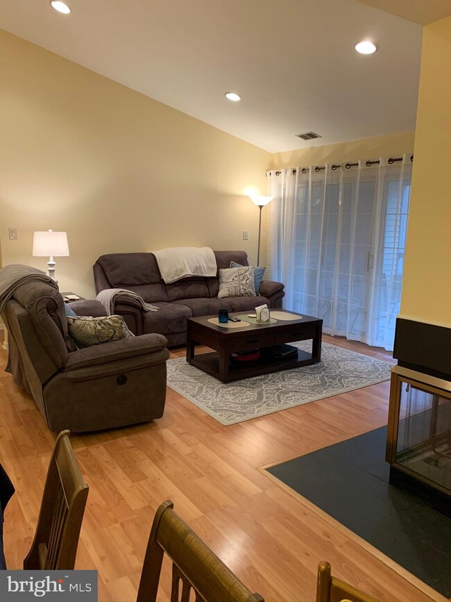 114 Cascade Ct unit 11, Princeton, NJ 08540 - photo 6