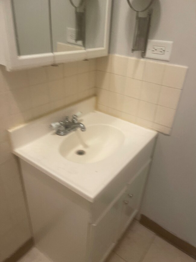 3248 N Clark St unit 3F, Chicago, IL 60657 - photo 7