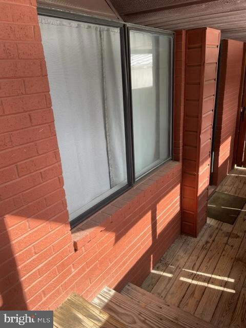 116 N Indian Aly unit 204, Winchester, VA 22601 - photo 4