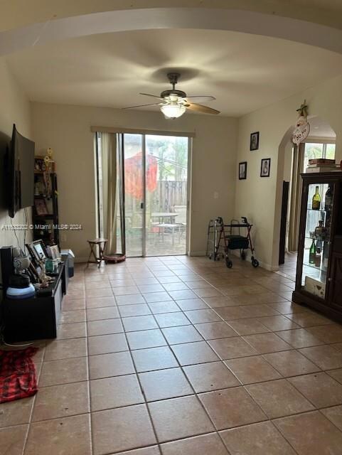 16026 SW 86th Ln, Miami, FL 33193 - photo 4