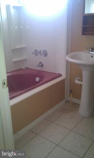 312 Wilkes St unit 2, Berkeley Springs, WV 25411 - photo 2