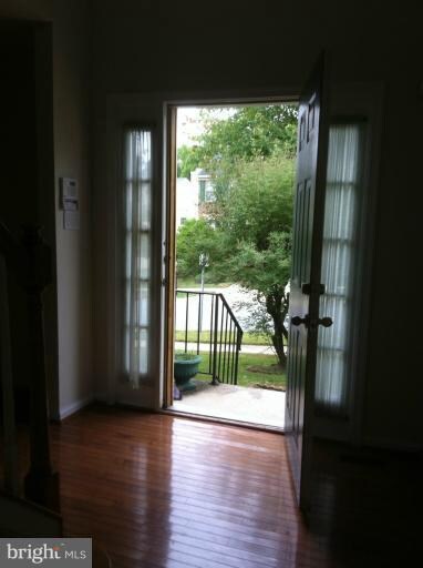 5707 Silk Tree Dr, Riverdale, MD 20737 - photo 6