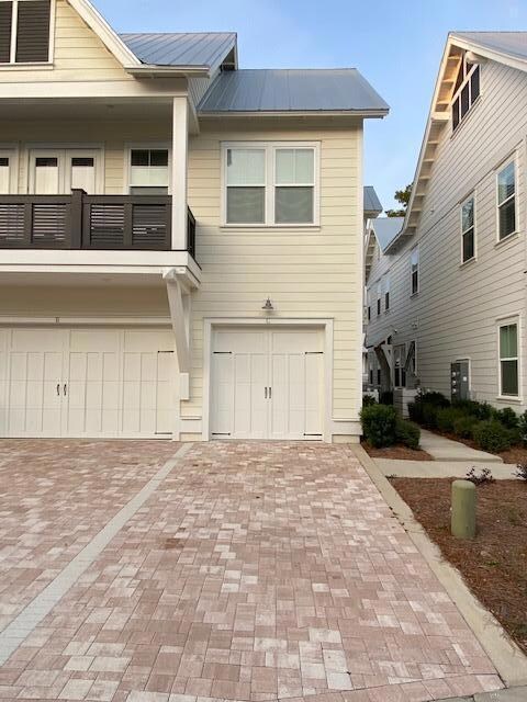 Unit C - End w/ 1 Car Garage!