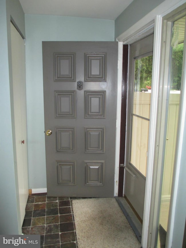 35 Eastford Ct, Parkville, MD 21234 - photo 2