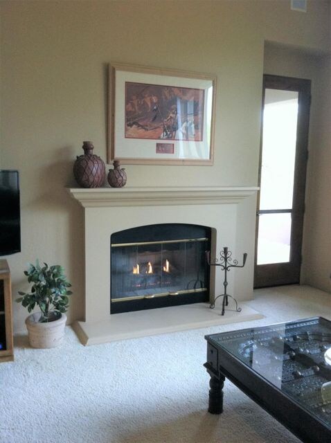 Natural Gas Fireplace in Great Room