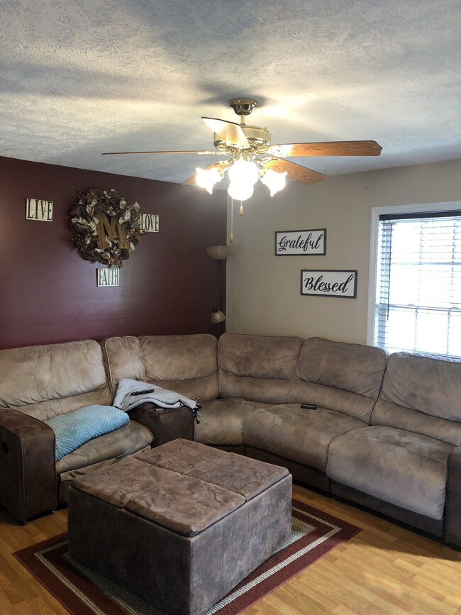 202 Ridgewood Ln, Shelbyville, TN 37160 - photo 5