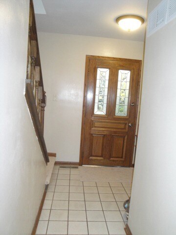 11S457 Webster Ln, Naperville, IL 60564 - photo 2