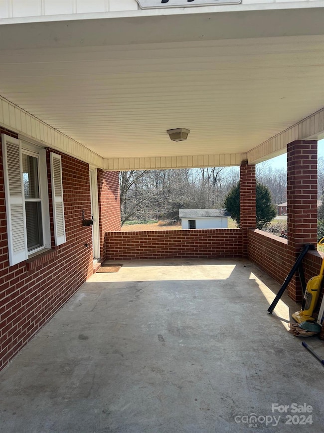 448 Ostwalt Amity Rd, Troutman, NC 28166 - photo 3