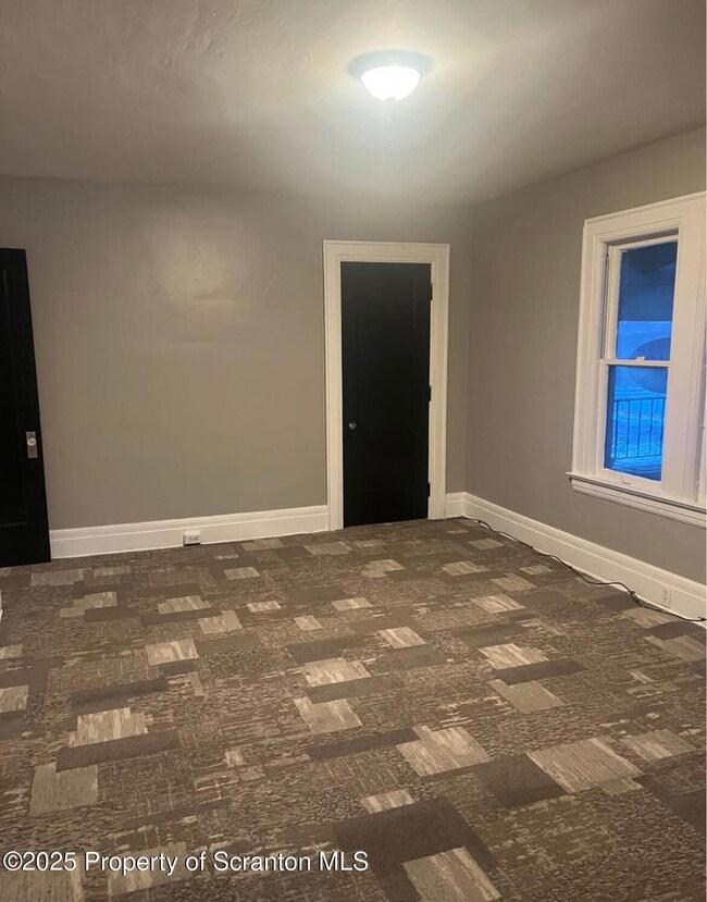 85 Main St unit 2, Olyphant, PA 18447 - photo 6