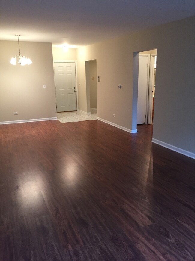 1328 Webford Ave unit 302, Des Plaines, IL 60016 - photo 4