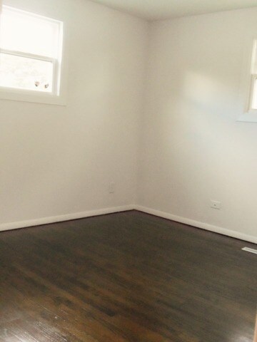 1109 Denver Dr, Carpentersville, IL 60110 - photo 7