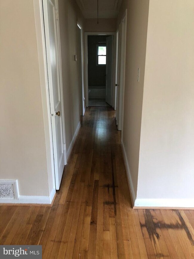 1407 Quinwood St, Hyattsville, MD 20783 - photo 6