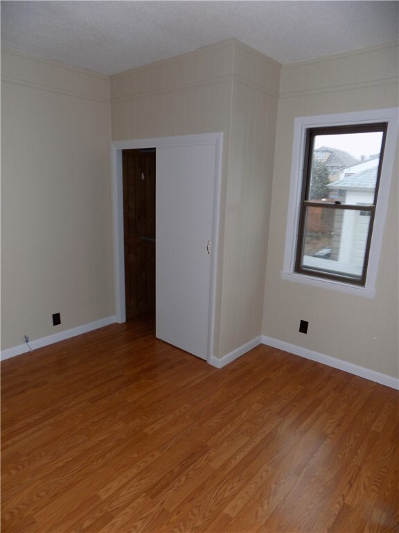 144 Elmdale Ave, Providence, RI 02909 - photo 5