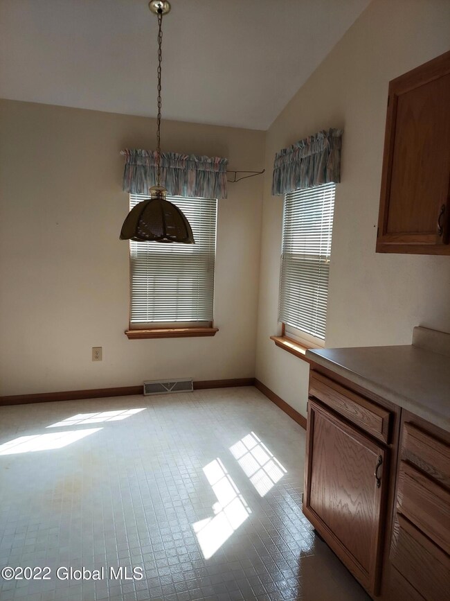 1 Meridian Ct, Troy, NY 12182 - photo 6