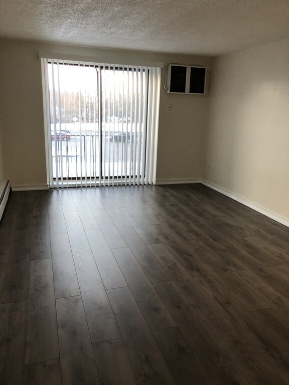 127 King St unit 209, Franklin, MA 02038 - photo 5