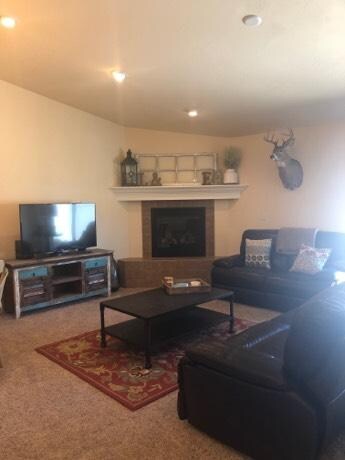 granary ridge livingroom