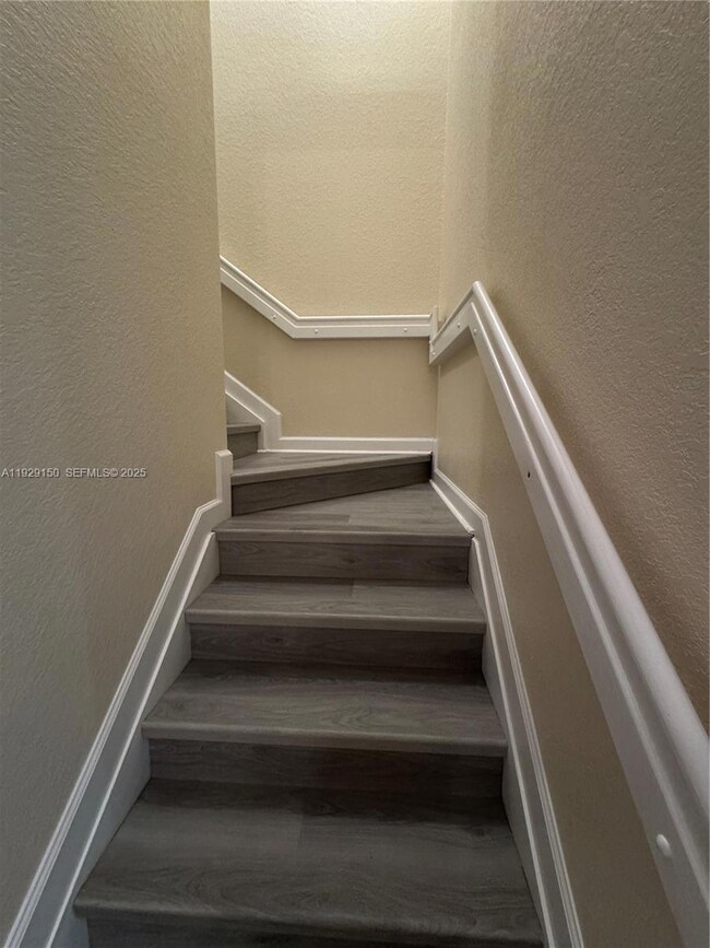 12440 Emerald Creek Manor unit 17, Davie, FL 33325 - photo 7