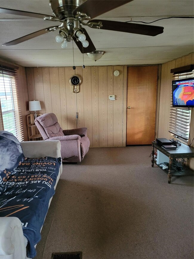 390 Leatherwood Ln, Poolville, TX 76487 - photo 7