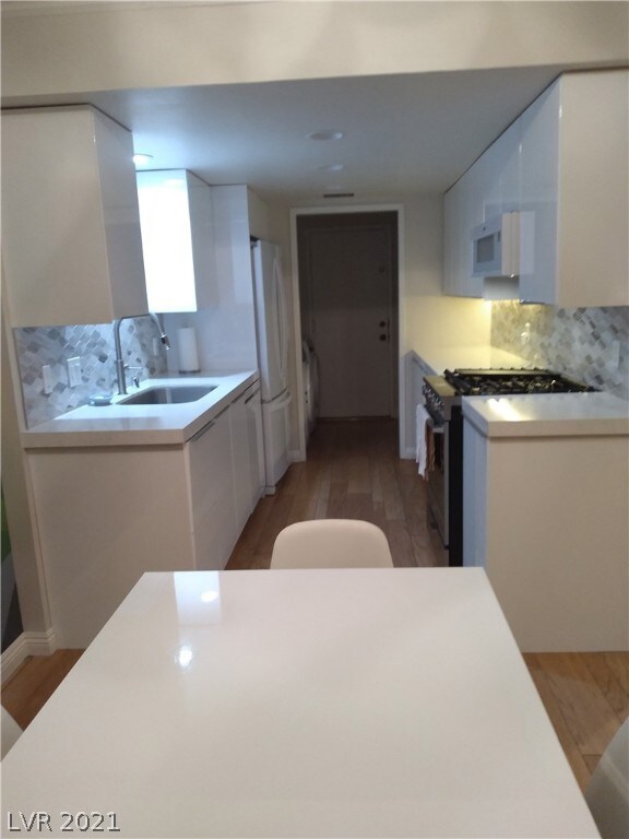Kitchen area