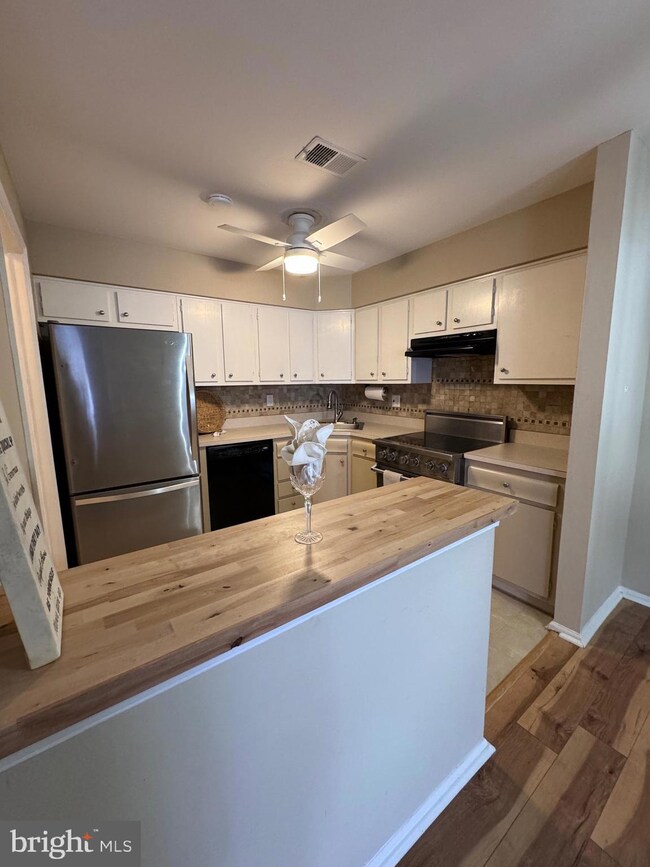 32B Sumac Ct unit 32B, Mount Laurel, NJ 08054 - photo 7