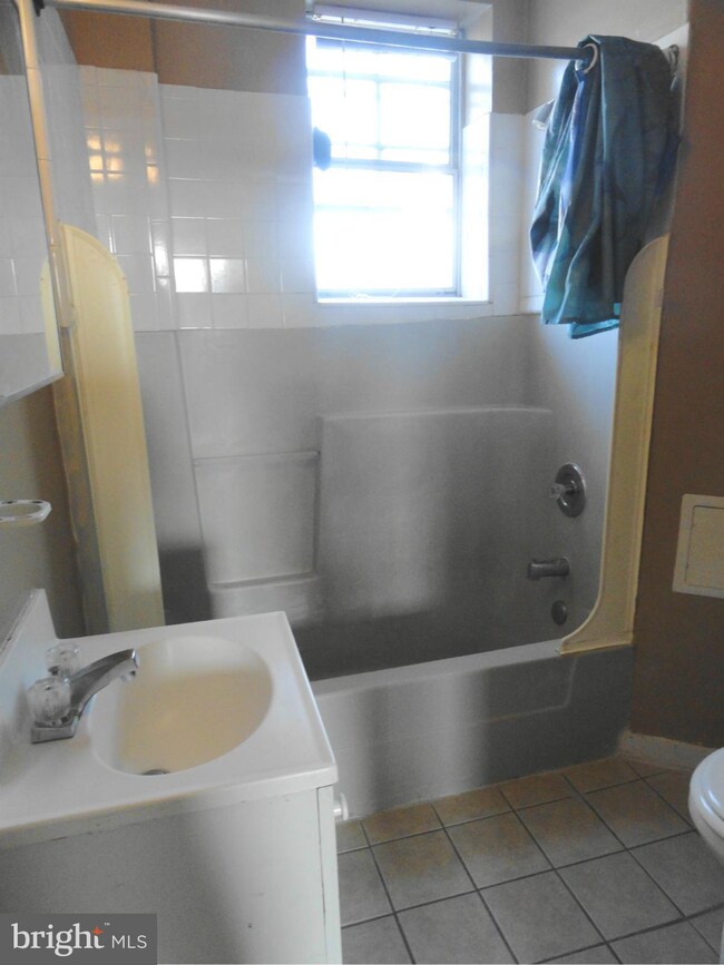 127 S Broadway unit 3, Baltimore, MD 21231 - photo 3