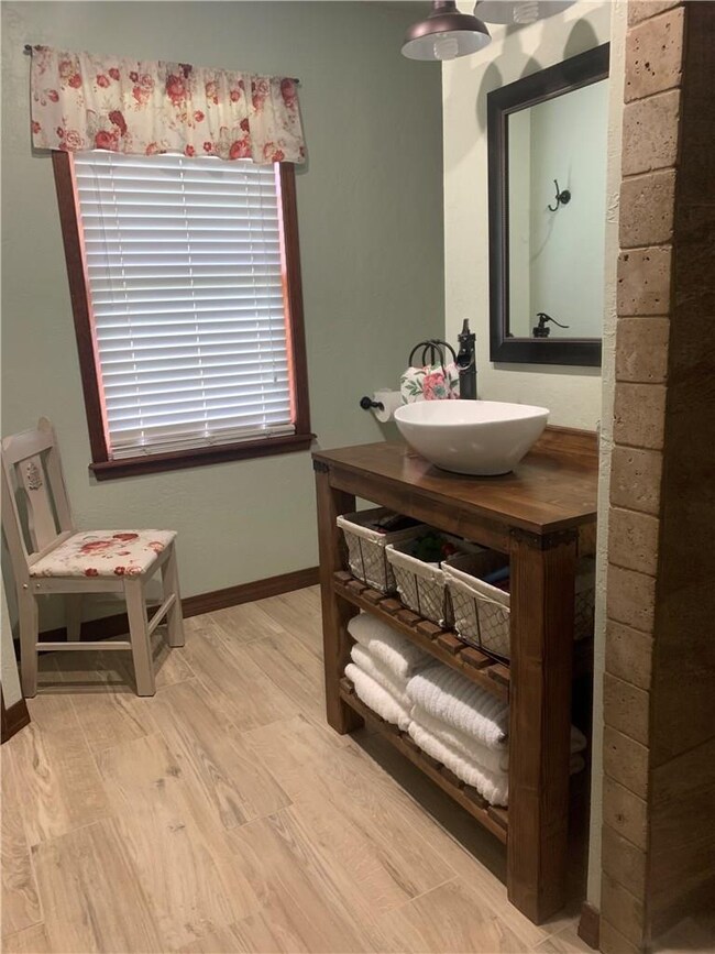 17034 Robinson Rd, Siloam Springs, AR 72761 - photo 7