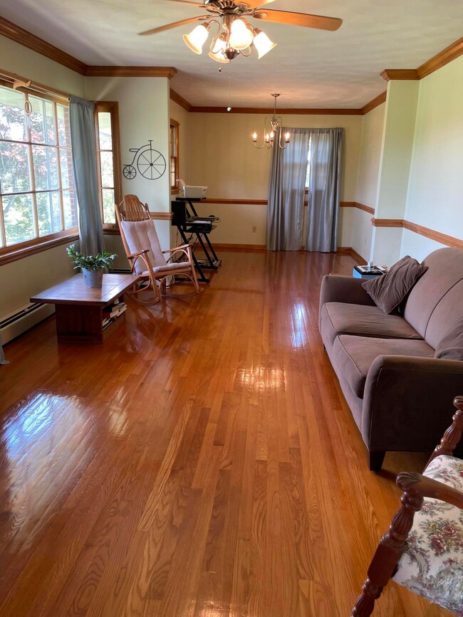 Living Room/Dining Room