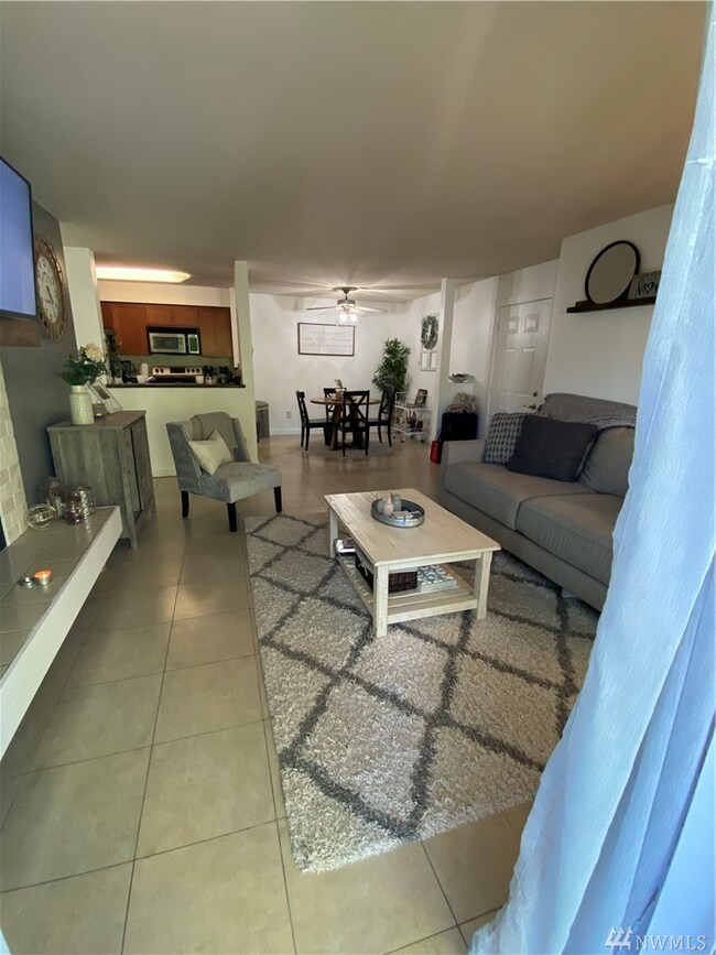 12303 Harbour Pointe Blvd unit T203, Mukilteo, WA 98275 - photo 6