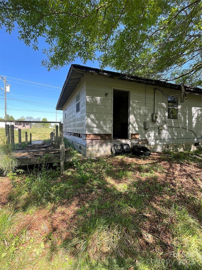 5735 Fallston Rd, Lawndale, NC 28090 - photo 7