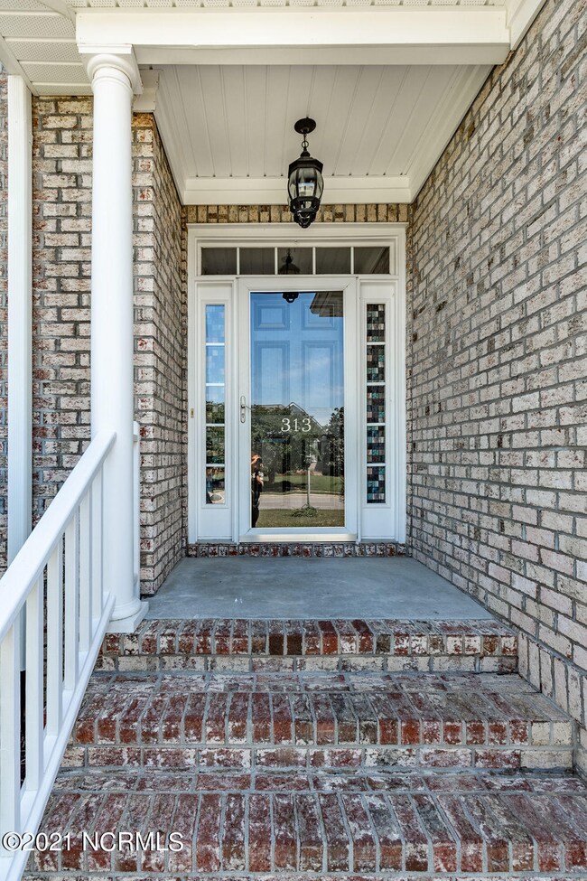 313 Gayle Blvd, Winterville, NC 28590 - photo 7