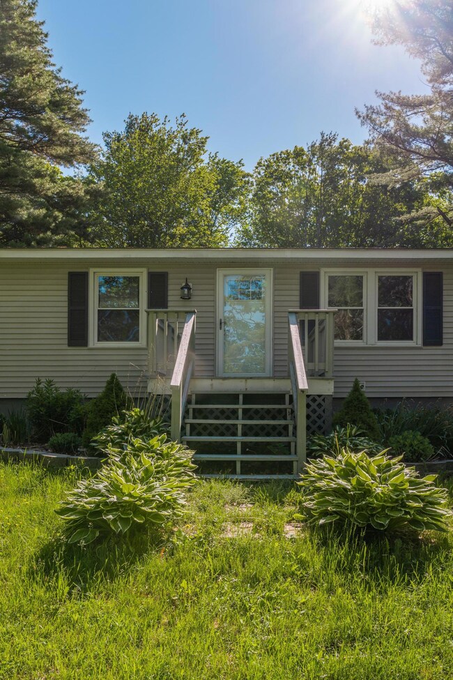 38 Shady Lane 003