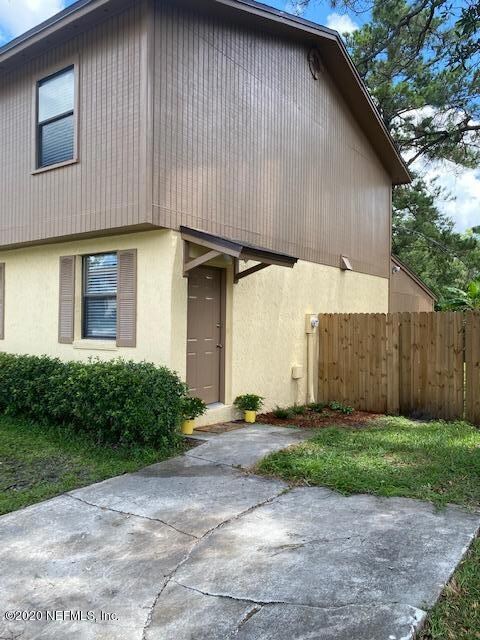 8868 Sandusky Ave S, Jacksonville, FL 32216 - photo 4