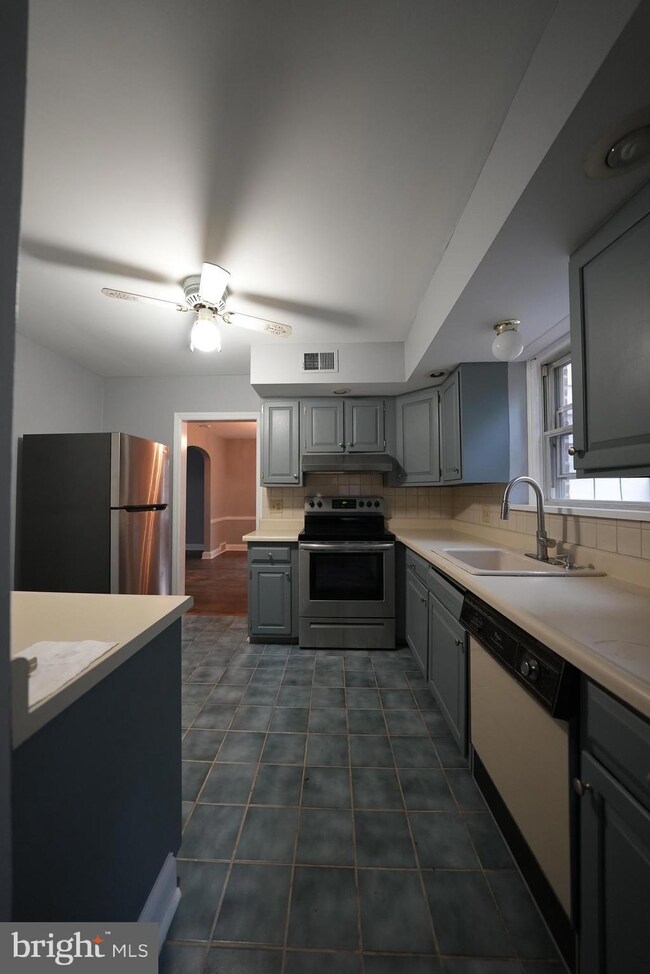 151 Bryn Mawr Ave, Lansdowne, PA 19050 - photo 7