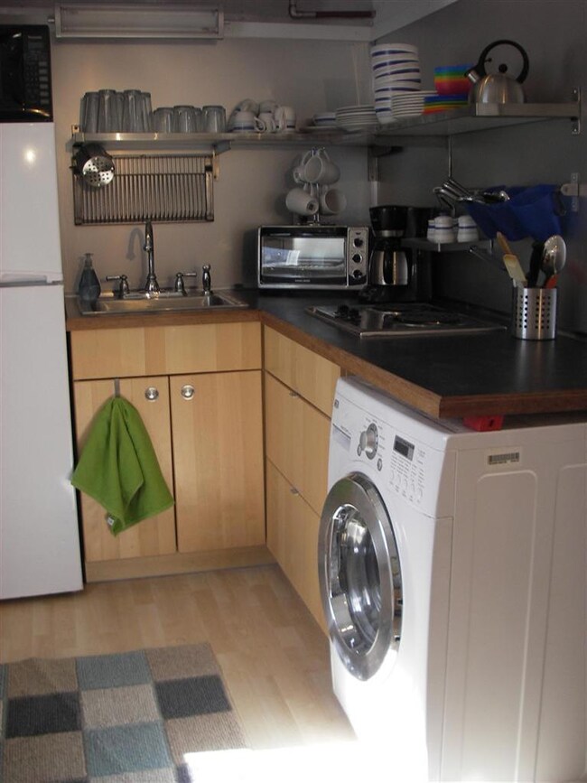 2 Winthrop Place unit A, Provincetown, MA 02657 - photo 7