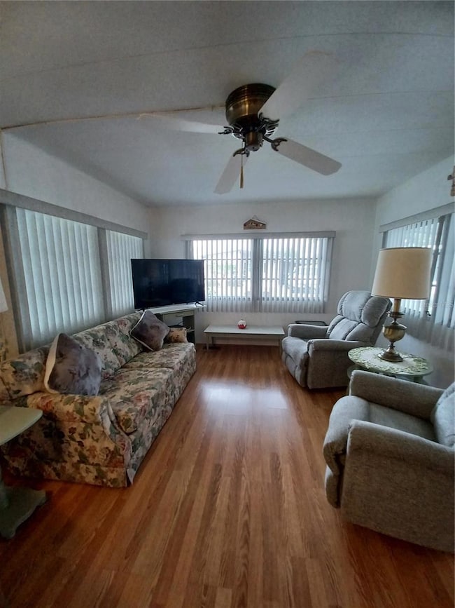 34632 Sweetpea Ln, Zephyrhills, FL 33541 - photo 4