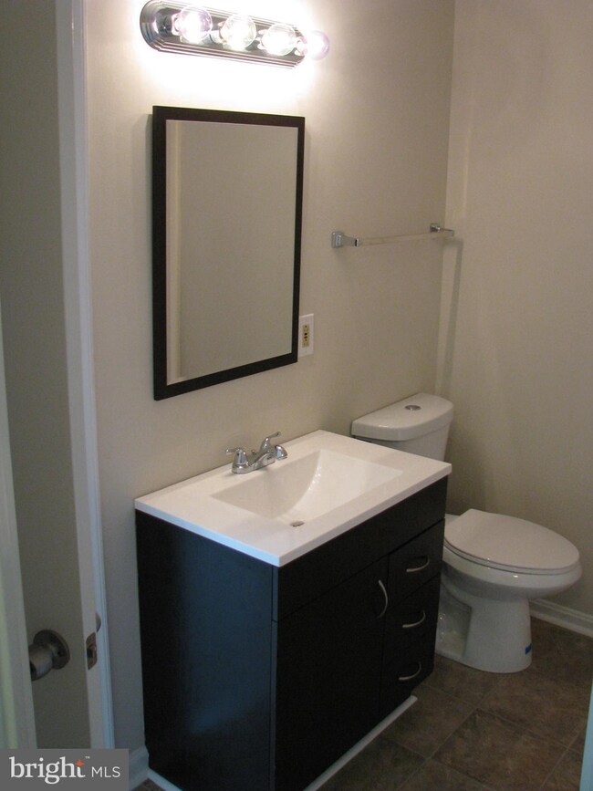 1216 Adeline Way, Capitol Heights, MD 20743 - photo 5