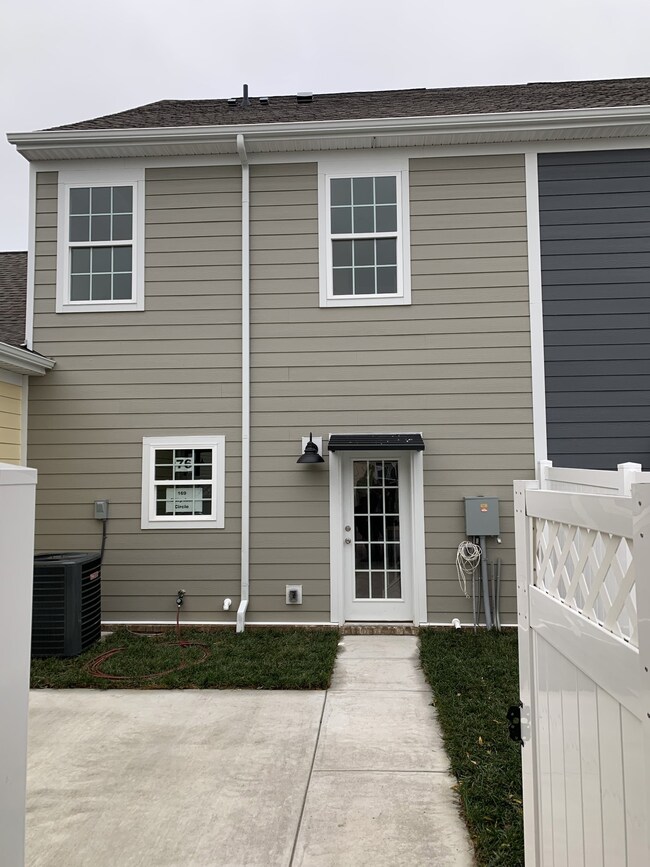 181 Mary Ann Cir, Spring Hill, TN 37174 - photo 3