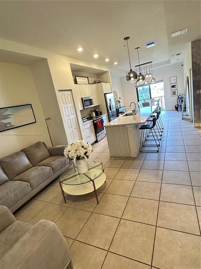 7925 NW 104th Ave unit 32, Doral, FL 33178 - photo 7