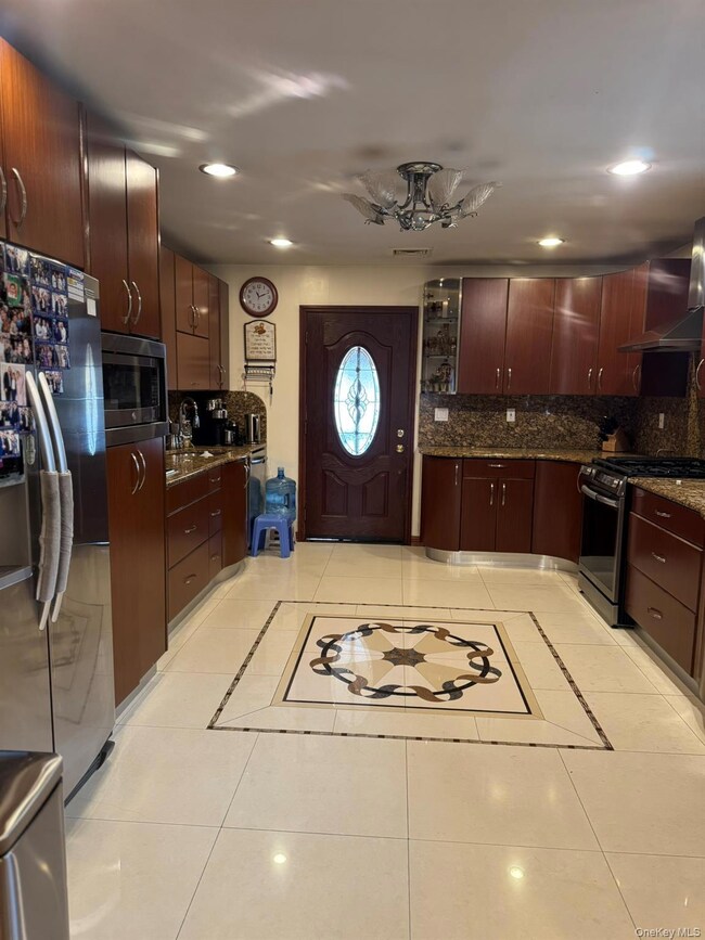 109-04 Myrtle Ave, Jamaica, NY 11418 - photo 6