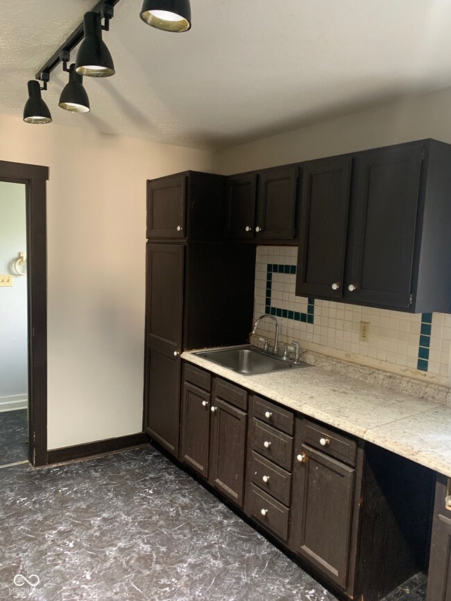 488 Ohio St, Franklin, IN 46131 - photo 5