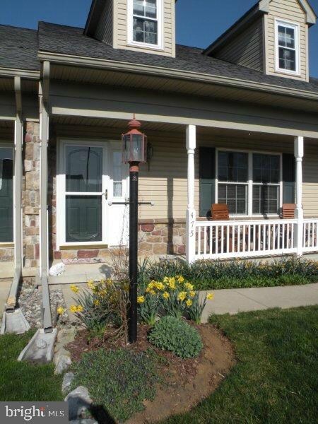 475 Daisy Dr, New Holland, PA 17557 - photo 4