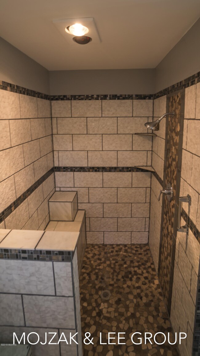 115 Bellevue St SW, Grand Rapids, MI 49548 - photo 7