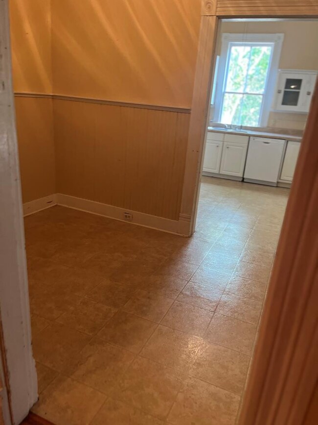 902 Main St, Woodville, MS 39669 - photo 7