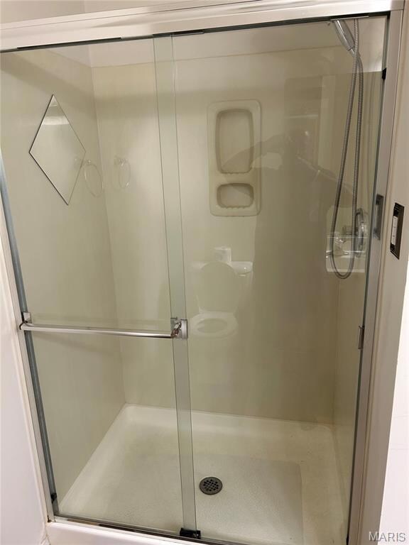 15467 Jost Main St, Florissant, MO 63034 - photo 7